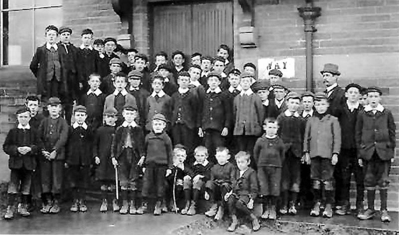 Long Preston Endowed School 1915.jpg - Long Preston Endowed School 1915